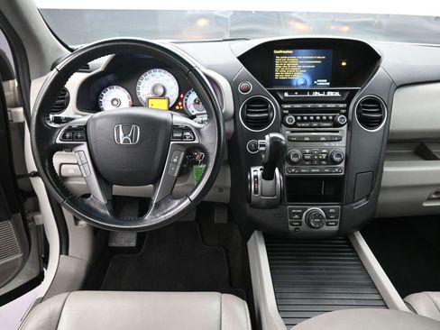 Used 2014 Honda Pilot Touring image 11