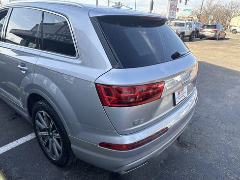 Used 2017 Audi Q7 3.0T Premium Plus image 5
