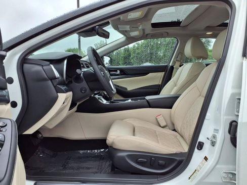 Used 2023 Nissan Maxima Platinum FWD image 22