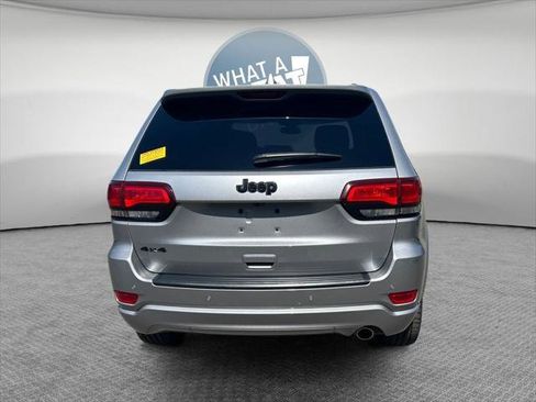 Certified 2019 Jeep Grand Cherokee Altitude AWD/4WD image 5