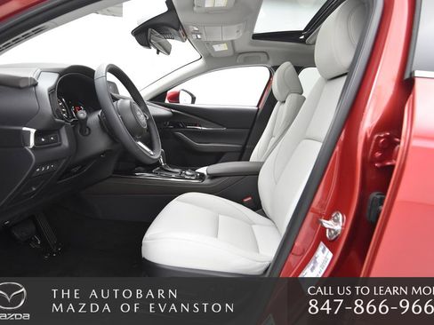 Used 2025 MAZDA CX-30 AWD 2.5 S w/ Premium Package image 29