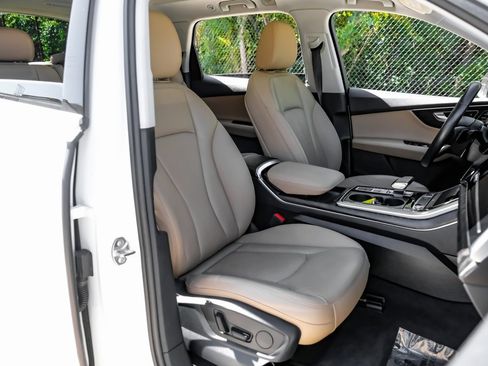 Used 2021 Audi Q7 3.0T Premium w/ Convenience Package image 35