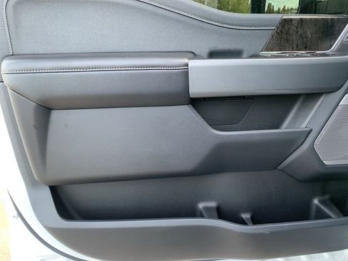 Used 2024 Ford F250 Lariat w/ Chrome Package image 16