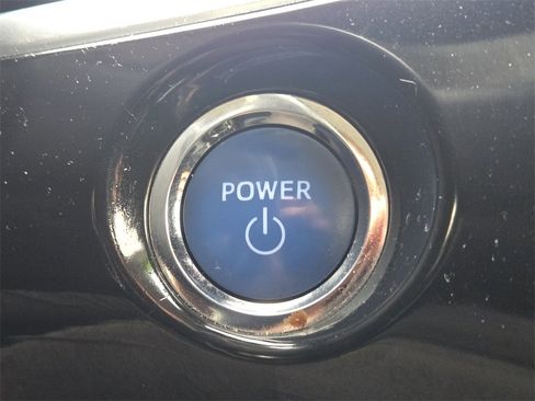 Used 2018 Toyota Prius Four Touring image 23