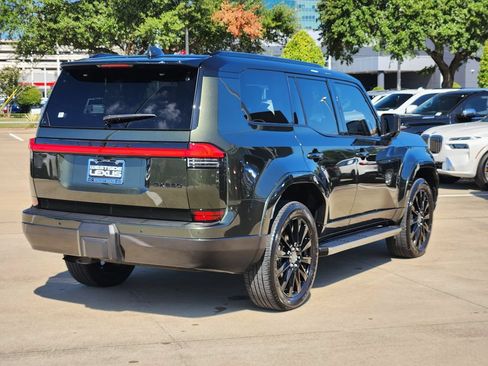 Used 2025 Lexus GX 550 w/ Accessory Package (2T) AWD/4WD image 7