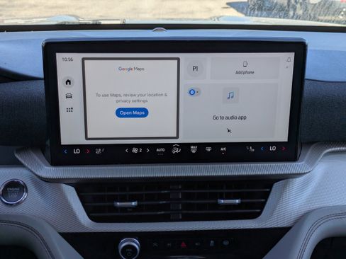 Certified 2025 Ford Explorer Active w/ Active Comfort Package image 17