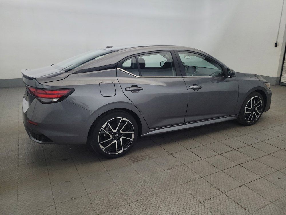 Used 2025 Nissan Sentra SR FWD image 10