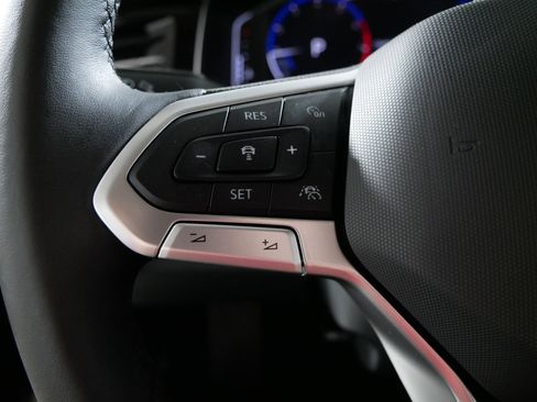 Certified 2025 Volkswagen Jetta SEL image 27