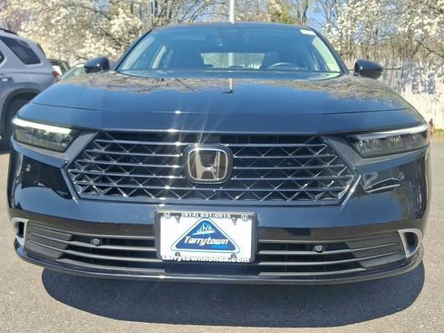 Certified 2023 Honda Accord Touring image 2