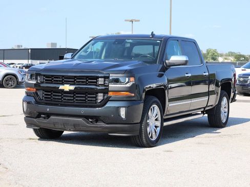 Used 2017 Chevrolet Silverado 1500 High Country AWD/4WD image 6