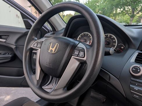 Used 2009 Honda Accord LX-P image 16