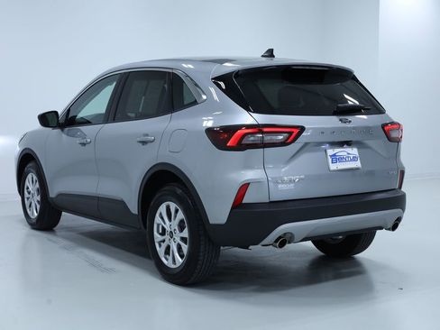 Used 2023 Ford Escape Active image 12