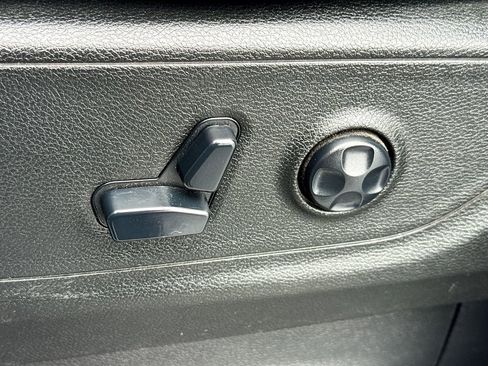 Used 2020 RAM 1500 Sport w/ Level 2 Equipment Goup w/2_L image 26