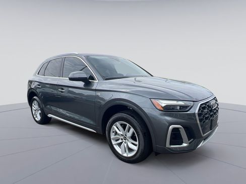 Used 2023 Audi Q5 2.0T Premium w/ Convenience Package image 11