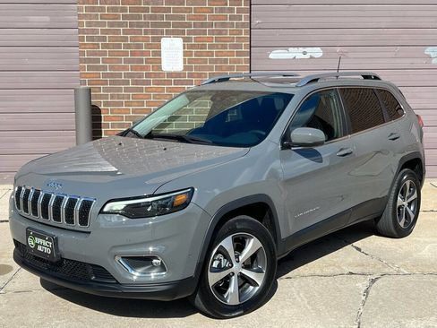 Used 2021 Jeep Cherokee Limited image 6
