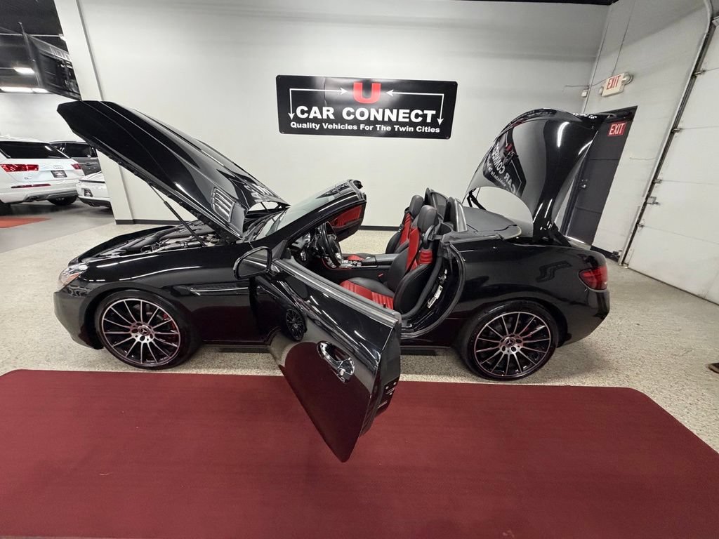 Used 2018 Mercedes-Benz SLC 300 image 41
