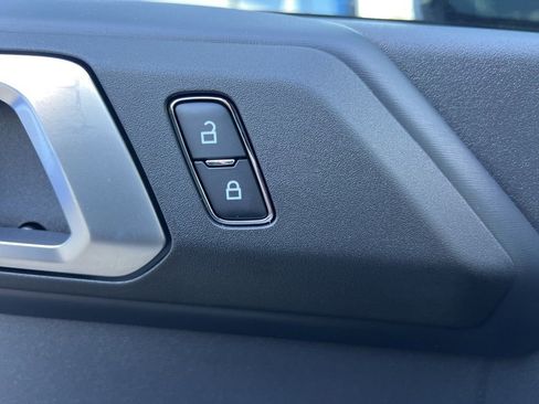 New 2025 Ford Bronco Outer Banks image 12