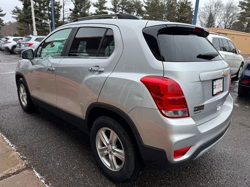 Used 2018 Chevrolet Trax LT w/ LT Convenience Package image 5