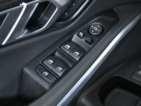 Used 2019 BMW 330i xDrive Sedan w/ Driving Assistance Package image 27