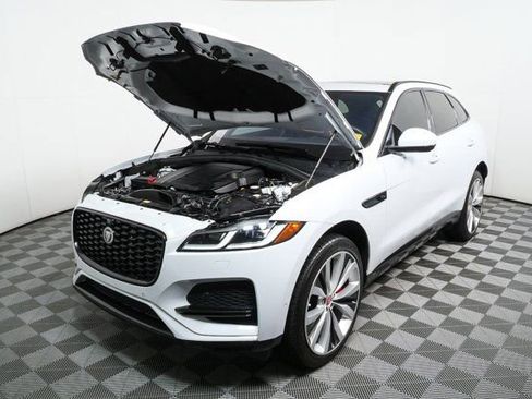 Used 2021 Jaguar F-PACE S image 34