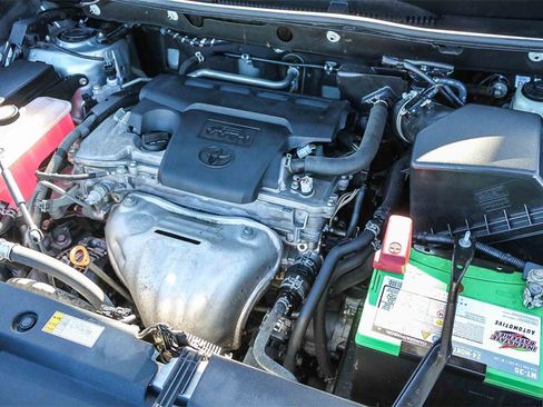 Used 2018 Toyota RAV4 XLE image 33