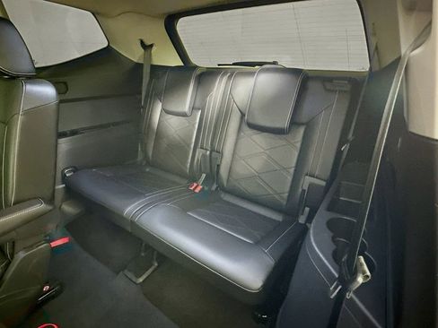 Used 2024 Volkswagen Atlas SE image 27