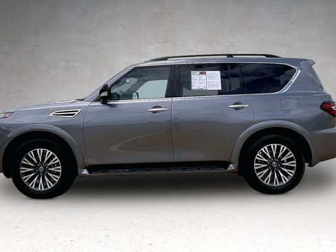 Used 2023 Nissan Armada SL w/ Midnight Edition Package AWD/4WD image 3