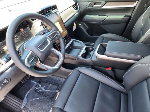 New 2027 GMC Terrain Denali w/ LPO, Black Badging Package AWD/4WD image 8
