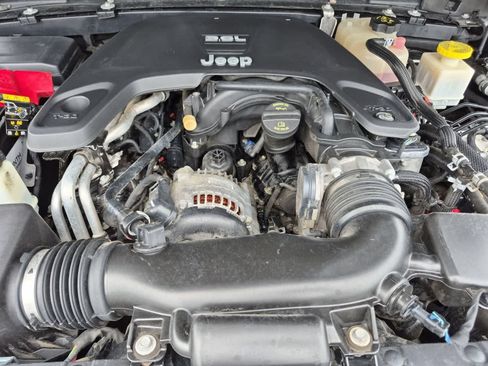 Used 2020 Jeep Gladiator Sport w/ Quick Order Package 24S AWD/4WD image 7