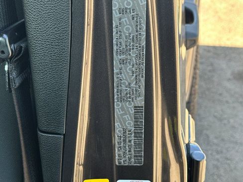 Used 2021 Jeep Gladiator Sport image 33