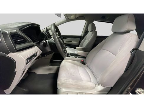 Used 2019 Honda Odyssey EX image 12