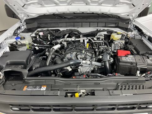 New 2026 Ford Bronco Big Bend w/ Black Diamond Package AWD/4WD image 9