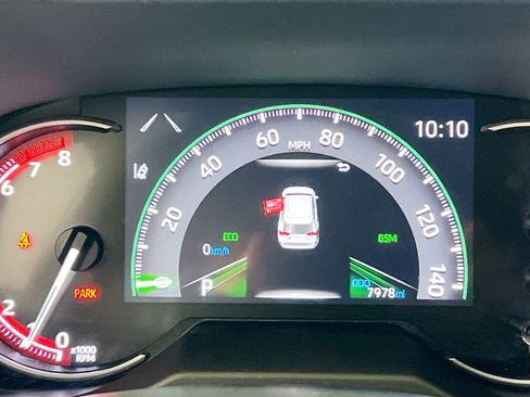 Used 2025 Toyota RAV4 XLE image 23