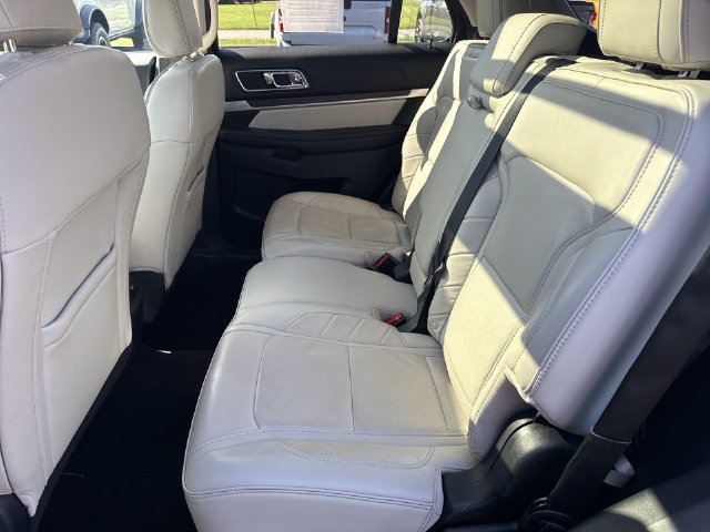 Used 2019 Ford Explorer Limited w/ Limited Luxury Package AWD/4WD image 33