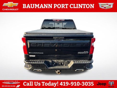 Used 2021 Chevrolet Silverado 1500 High Country w/ Technology Package AWD/4WD image 4