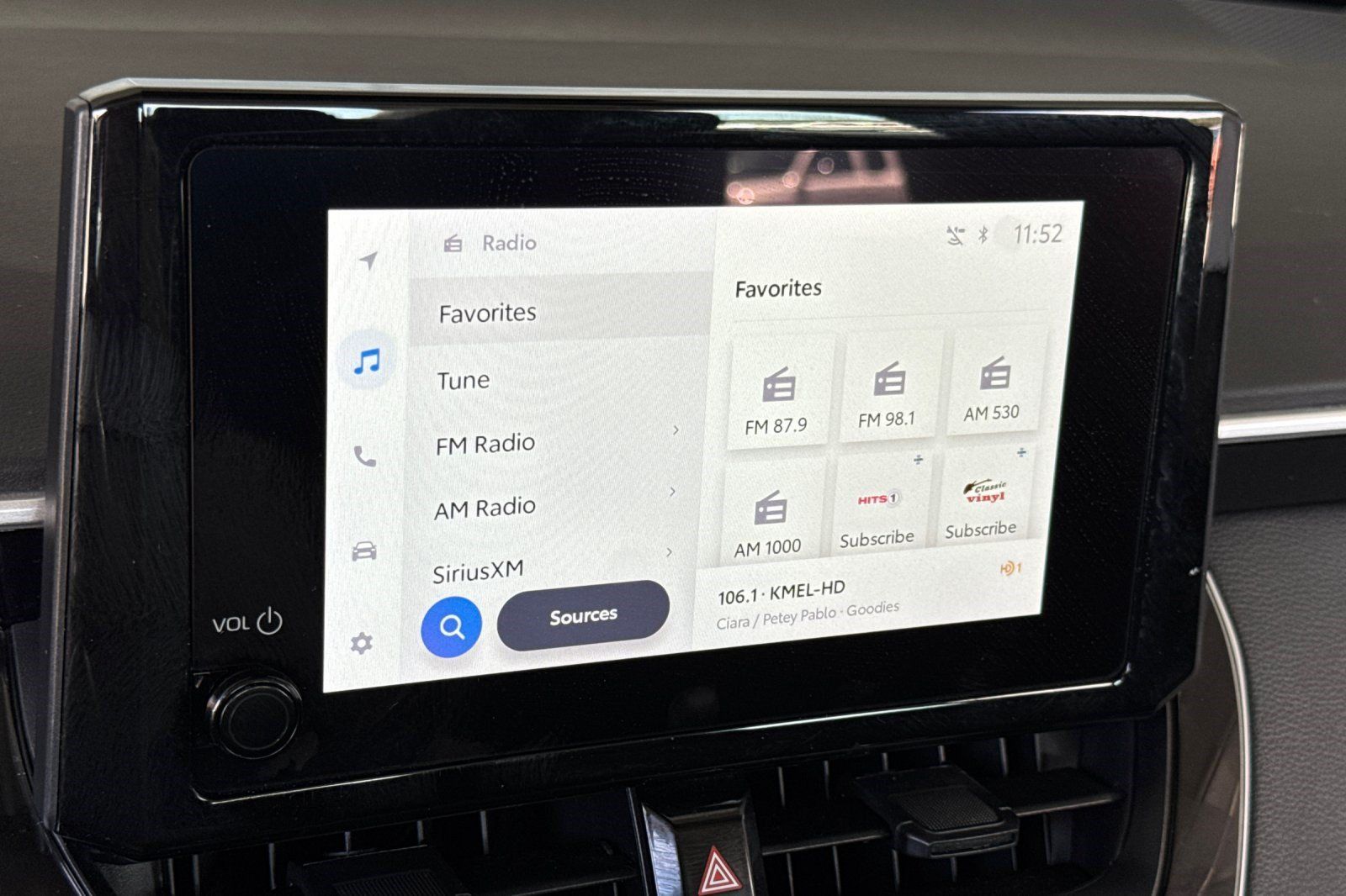 Used 2025 Toyota Corolla LE FWD image 20