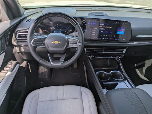 New 2026 Chevrolet Traverse High Country image 17