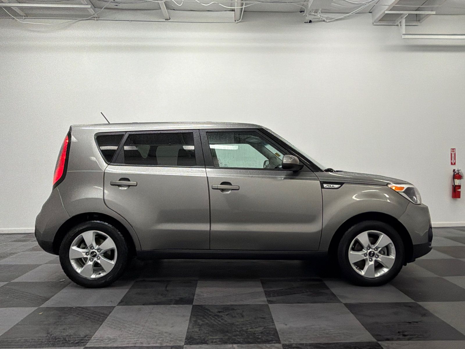 Used 2019 Kia Soul FWD image 3