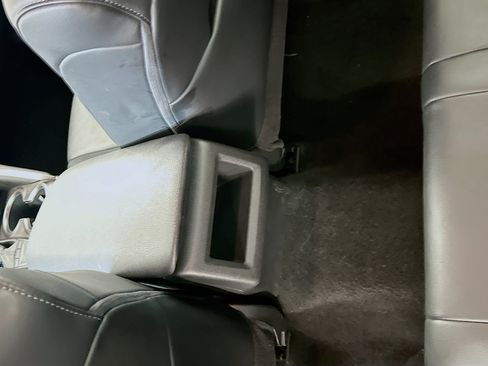Used 2023 Toyota Camry SE FWD image 27