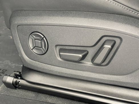 New 2025 Audi Q3 2.0T Premium image 21