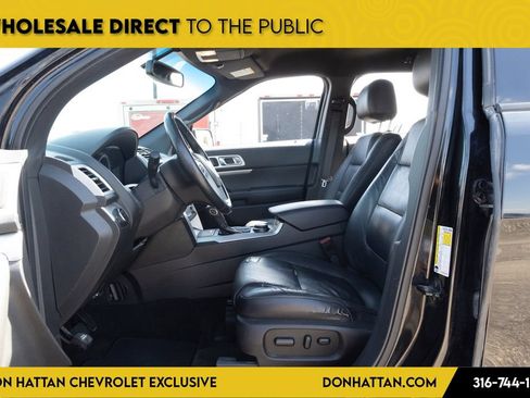 Used 2014 Ford Explorer XLT w/ Equipment Group 202A AWD/4WD image 11