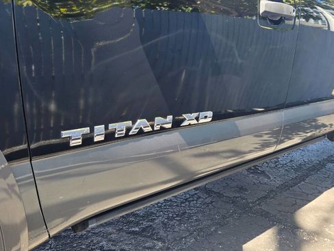 Used 2016 Nissan Titan PRO-4X image 7