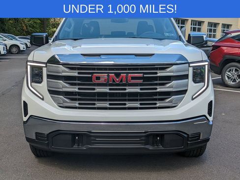 Used 2025 GMC Sierra 1500 SLE w/ X31 Off-Road Package image 2