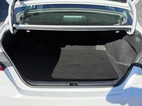 Used 2025 Toyota Camry LE image 4