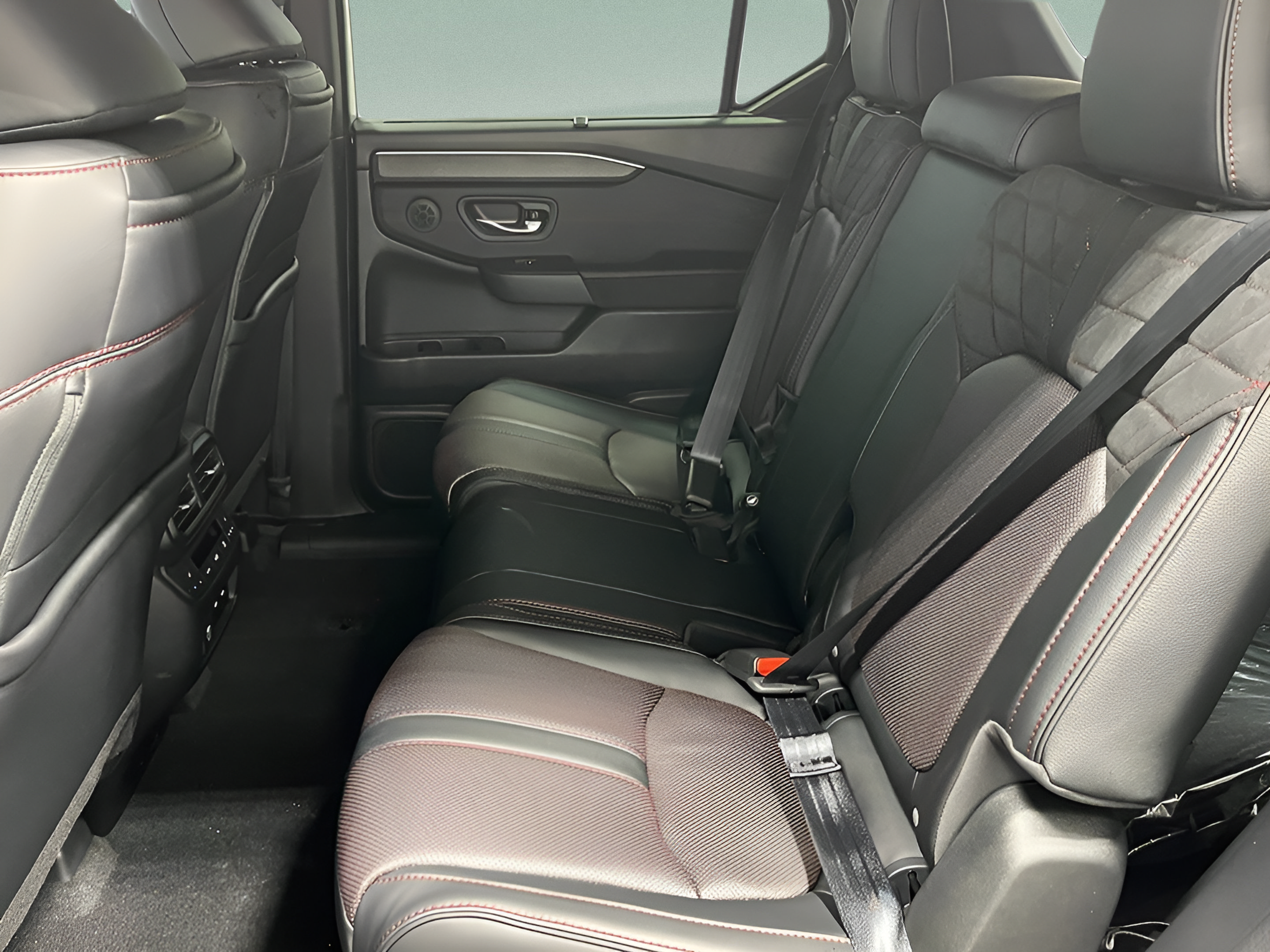 New 2026 Honda Pilot Black Edition image 23