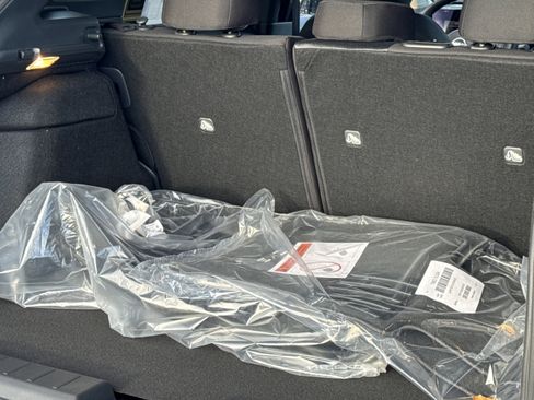 New 2026 Nissan Kicks SV w/ SV Premium Package image 17