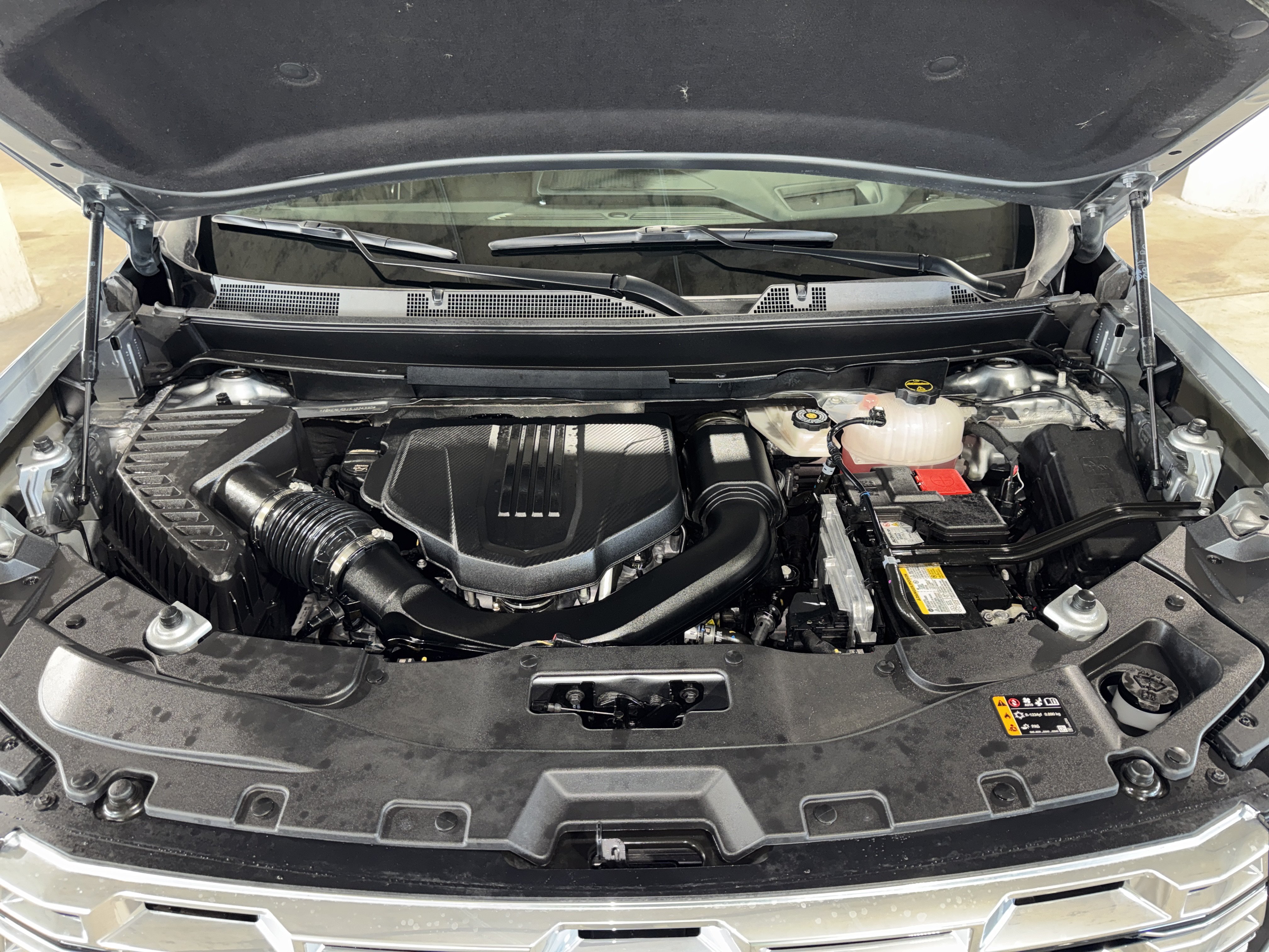Used 2025 GMC Acadia Denali FWD image 35