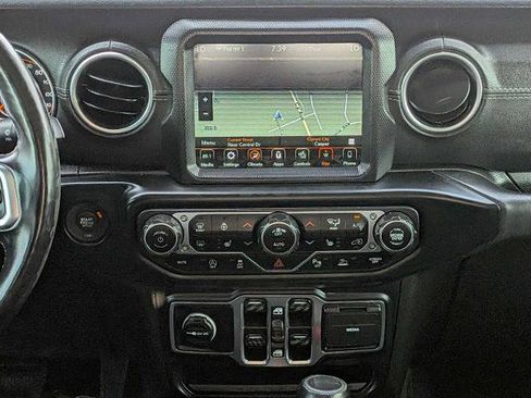 Used 2020 Jeep Gladiator Overland AWD/4WD image 20