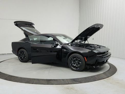 New 2026 Dodge Charger Scat Pack w/ Blacktop Package AWD/4WD image 9