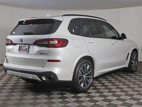 Used 2022 BMW X5 xDrive40i AWD/4WD image 13